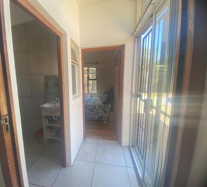 3 Bedroom Property for Sale in Chrismar Western Cape